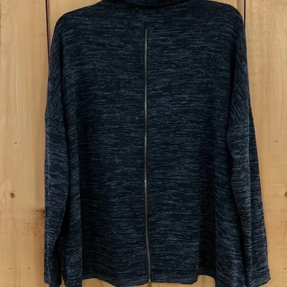 Altar’d State oversized navy mock neck sweater Size S - Picture 4 of 4